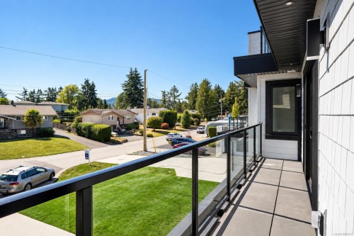 2294 Gail Pl, Sidney, BC 
