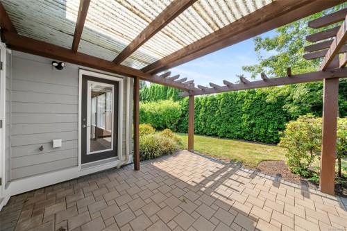 553 Heatherdale Lane, Saanich, BC 