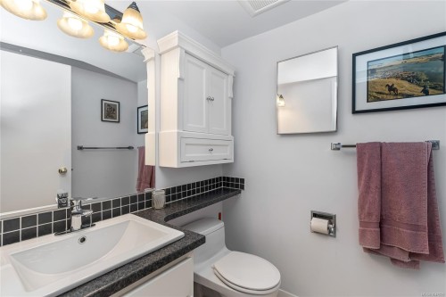 #407-2125 Oak Bay Ave, Oak Bay, BC 