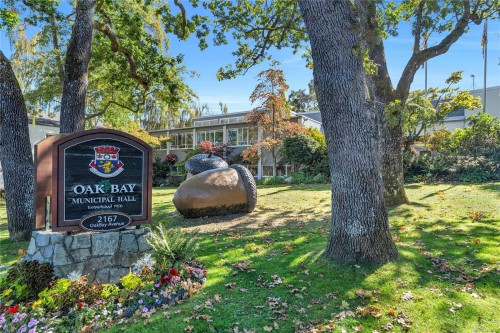 #407-2125 Oak Bay Ave, Oak Bay, BC 