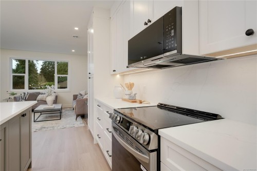 #113-960 Jenkins Ave, Langford, BC 