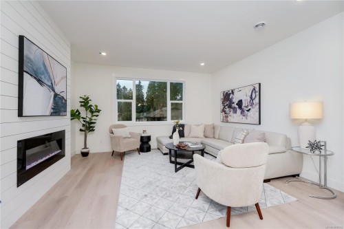 #113-960 Jenkins Ave, Langford, BC 