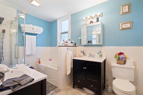 1746 Pembroke St, Victoria, BC 