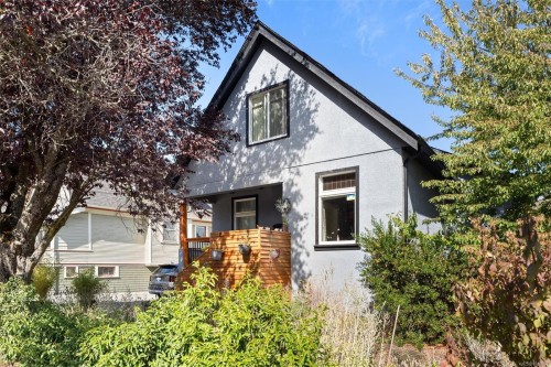 1746 Pembroke St, Victoria, BC 