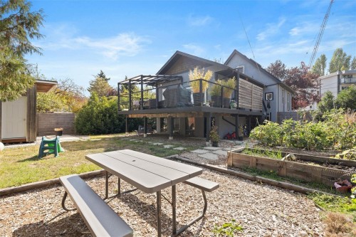 1746 Pembroke St, Victoria, BC 