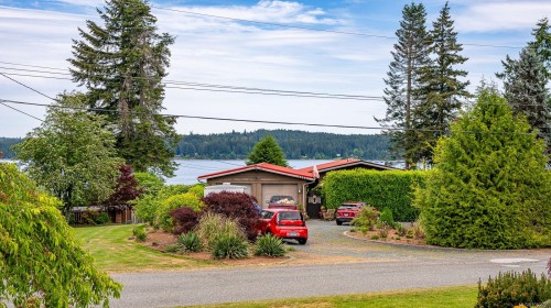 5989 Garvin Rd, Union Bay, BC 