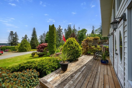 5989 Garvin Rd, Union Bay, BC 