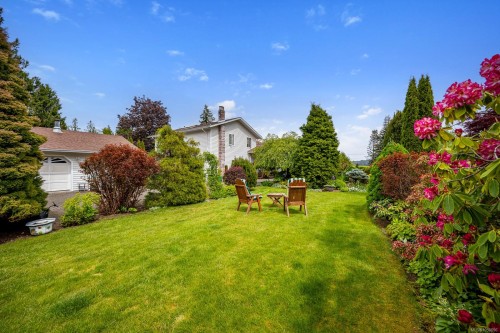 5989 Garvin Rd, Union Bay, BC 