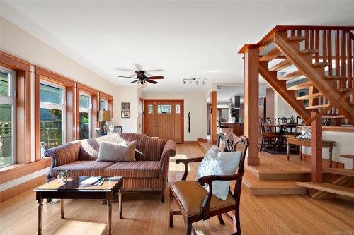 149 St. Lawrence St, Victoria, BC 