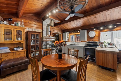 2310 Seabank Rd, Courtenay, BC 