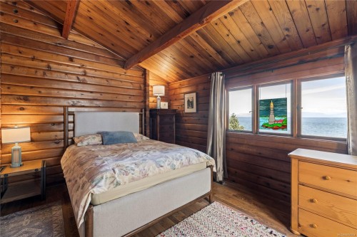 2310 Seabank Rd, Courtenay, BC 