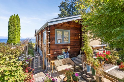 2310 Seabank Rd, Courtenay, BC 