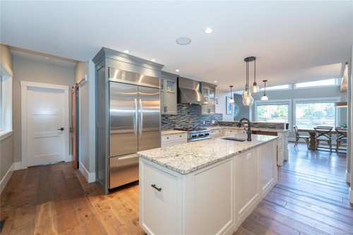 2065 Sanders Rd, Nanoose Bay, BC 