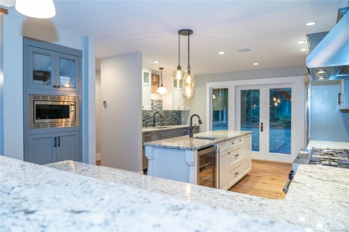 2065 Sanders Rd, Nanoose Bay, BC 