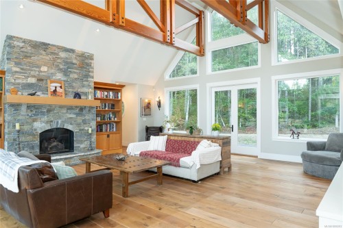 2065 Sanders Rd, Nanoose Bay, BC 