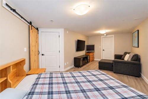 2065 Sanders Rd, Nanoose Bay, BC 