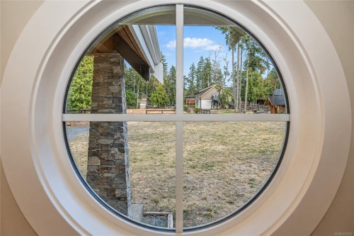 2065 Sanders Rd, Nanoose Bay, BC 