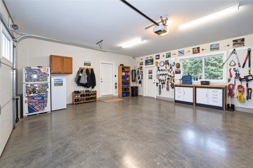 2065 Sanders Rd, Nanoose Bay, BC 