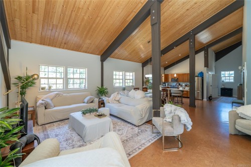 2065 Sanders Rd, Nanoose Bay, BC 