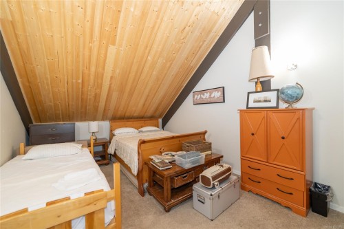 2065 Sanders Rd, Nanoose Bay, BC 