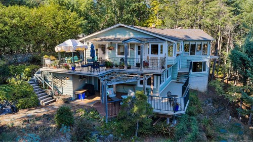 6693 Genoa Bay Rd, Duncan, BC 