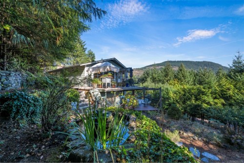 6693 Genoa Bay Rd, Duncan, BC 