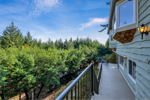 6693 Genoa Bay Rd, Duncan, BC 