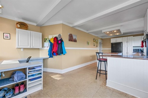 6693 Genoa Bay Rd, Duncan, BC 