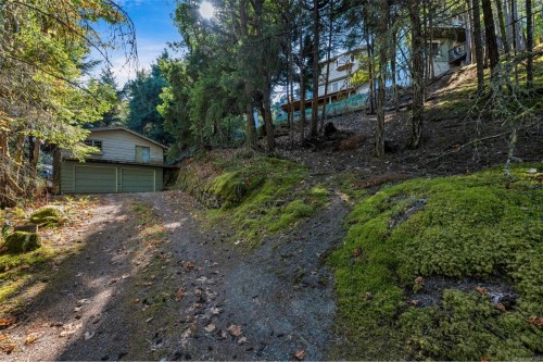 6693 Genoa Bay Rd, Duncan, BC 