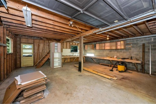 6693 Genoa Bay Rd, Duncan, BC 