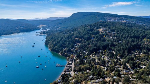 6693 Genoa Bay Rd, Duncan, BC 