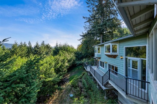 6693 Genoa Bay Rd, Duncan, BC 