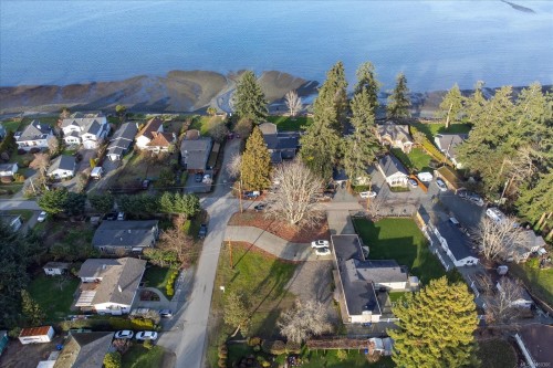 7128 Benwaldun Rd, Lantzville, BC 