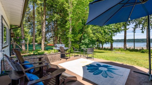 7410 Yake Rd, Fanny Bay, BC 