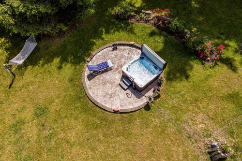 7410 Yake Rd, Fanny Bay, BC 