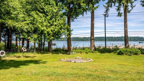 7410 Yake Rd, Fanny Bay, BC 