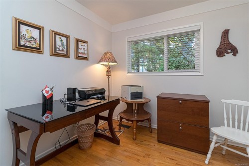 3960 Cumberland Rd, Saanich, BC 