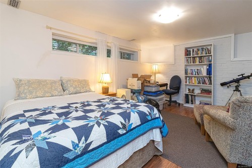 3960 Cumberland Rd, Saanich, BC 