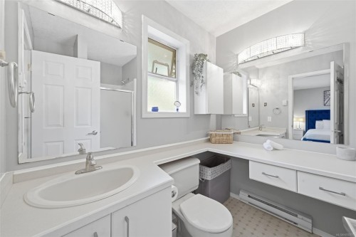 #8-6766 Central Saanich Rd, Central Saanich, BC 