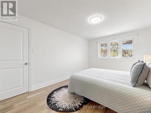 120 Queensbury Avenue, Toronto, ON 