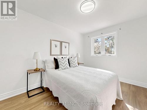 120 Queensbury Avenue, Toronto, ON 