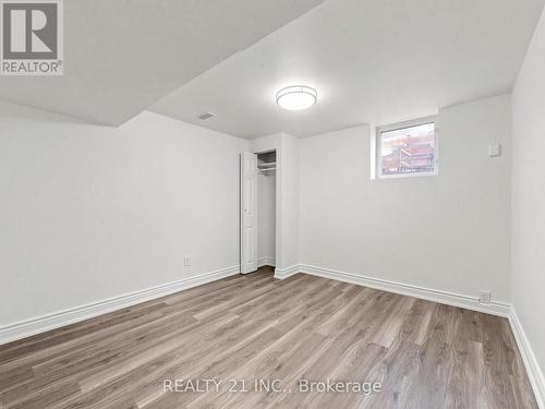 120 Queensbury Avenue, Toronto, ON 