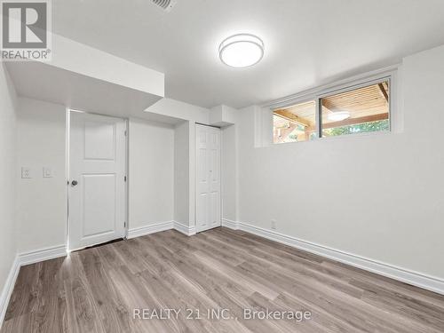 120 Queensbury Avenue, Toronto, ON 