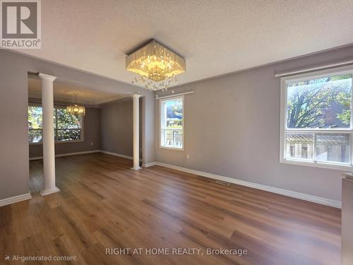 63 SUNRIDGE STREET , Richmond Hill, Ontario L4E 3T7 2