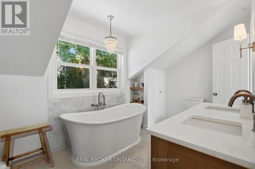 1264 Old 8 Highway, Hamilton, ON 