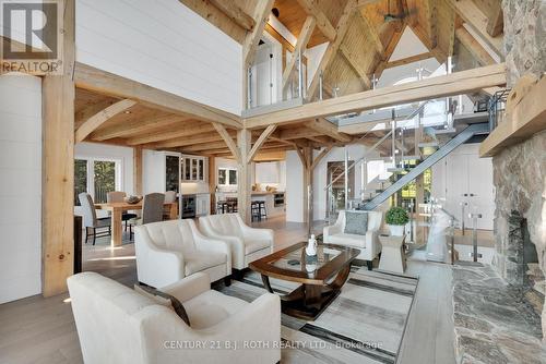 247 Lakeshore Road W, Oro-Medonte, ON 