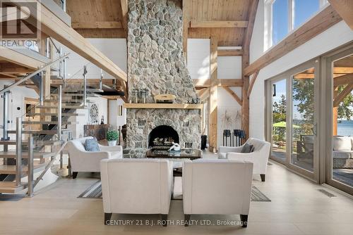 247 Lakeshore Road W, Oro-Medonte, ON 
