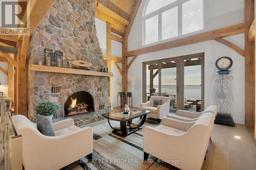 247 Lakeshore Road W, Oro-Medonte, ON 