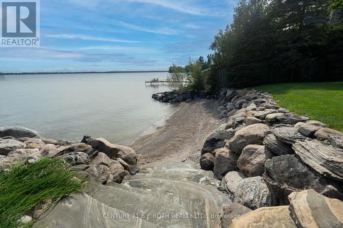 247 Lakeshore Road W, Oro-Medonte, ON 