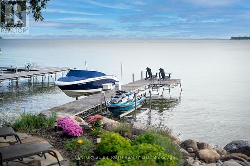 247 Lakeshore Road W, Oro-Medonte, ON 